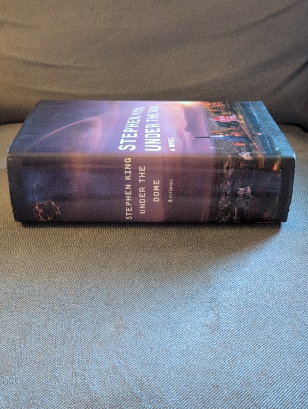 Stephen King Under the Dome Hardcover - Picture 8 of 8